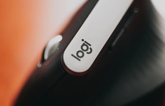 The Kozmophone Is A Holographic, Bluetooth Turntable